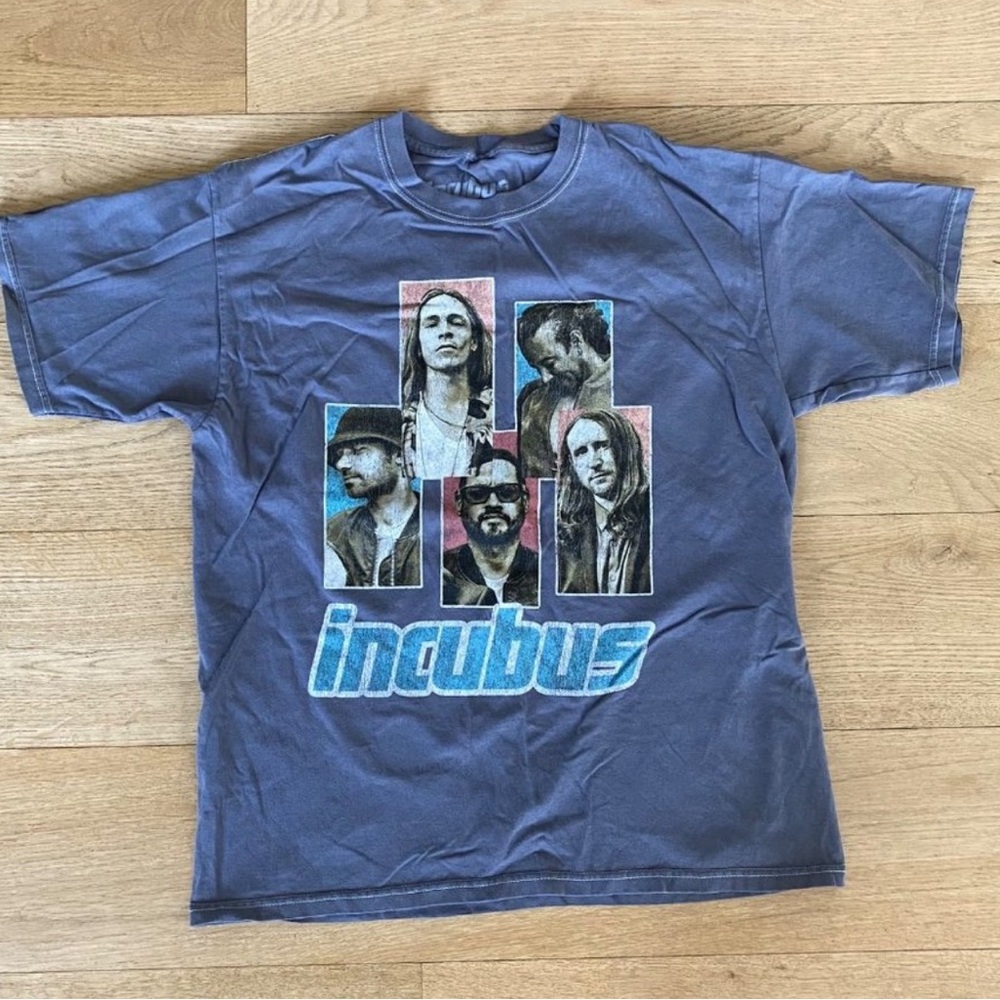 Incubus Graphic T-shirt in Grey - Size M/L